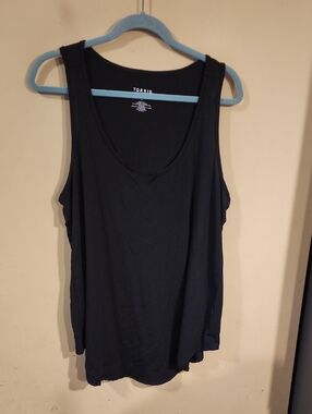 torrid Black Scoop Neck Tank
